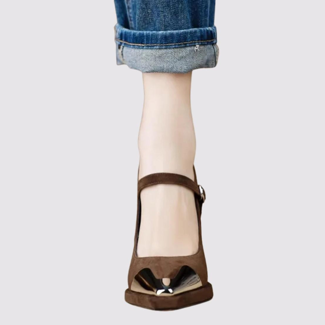 Mora - Elegant Mary Janes