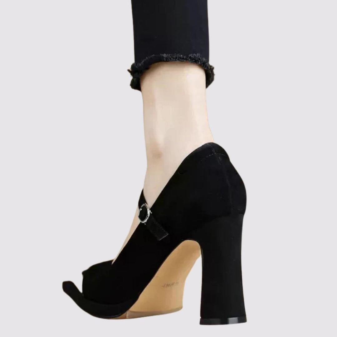Mora - Elegant Mary Janes