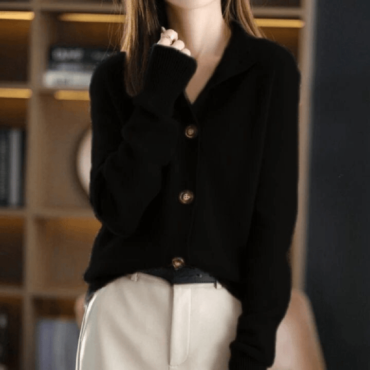 Chic Soft Knit Cardigan With Cut-Out Collar