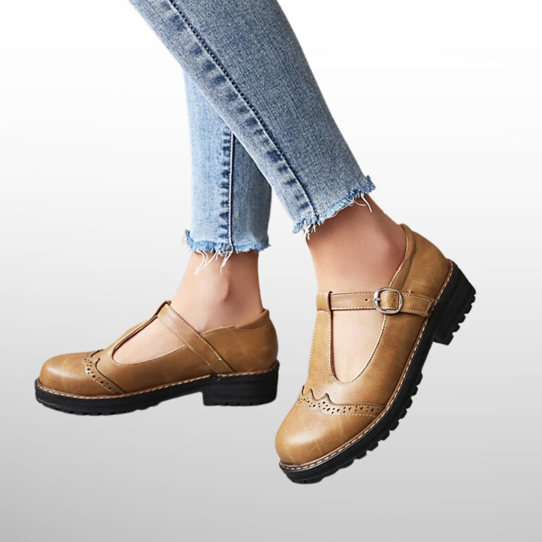 EVELINA – RETRO BROGUE MARY JANE SHOES