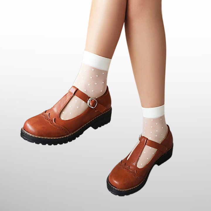 EVELINA – RETRO BROGUE MARY JANE SHOES