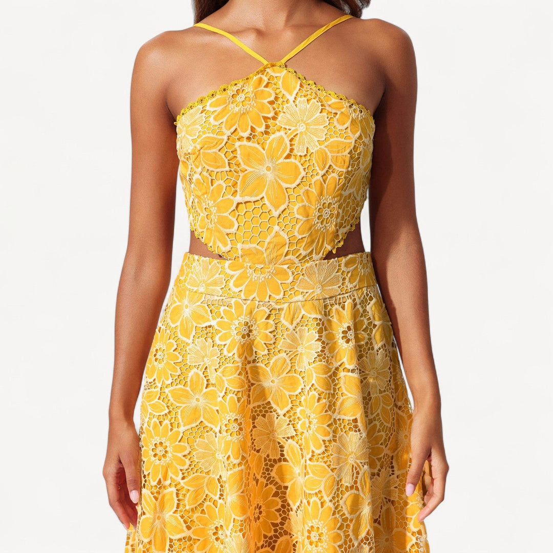 Ruffle Backless Lace Maxi