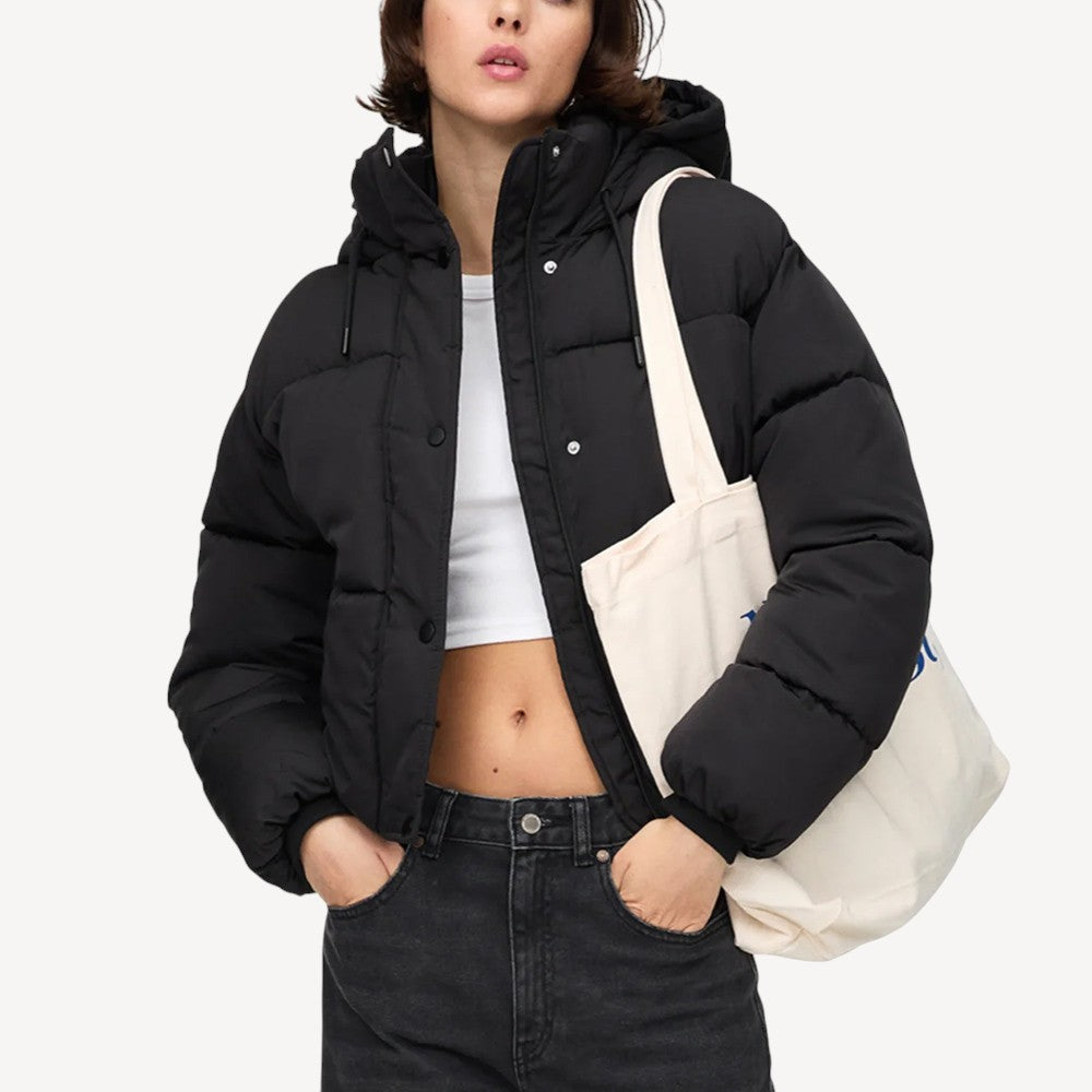 Cropped Black Winter Puffer