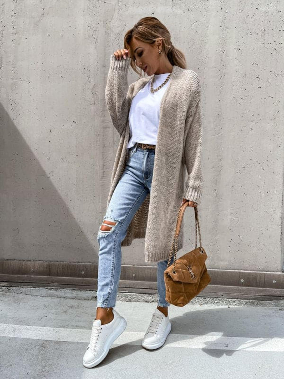 Women's Solid Color Knit Cardigan With Long Sleeves